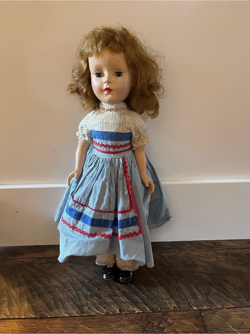 Vintage Madame Alexander Beth Doll 14” **